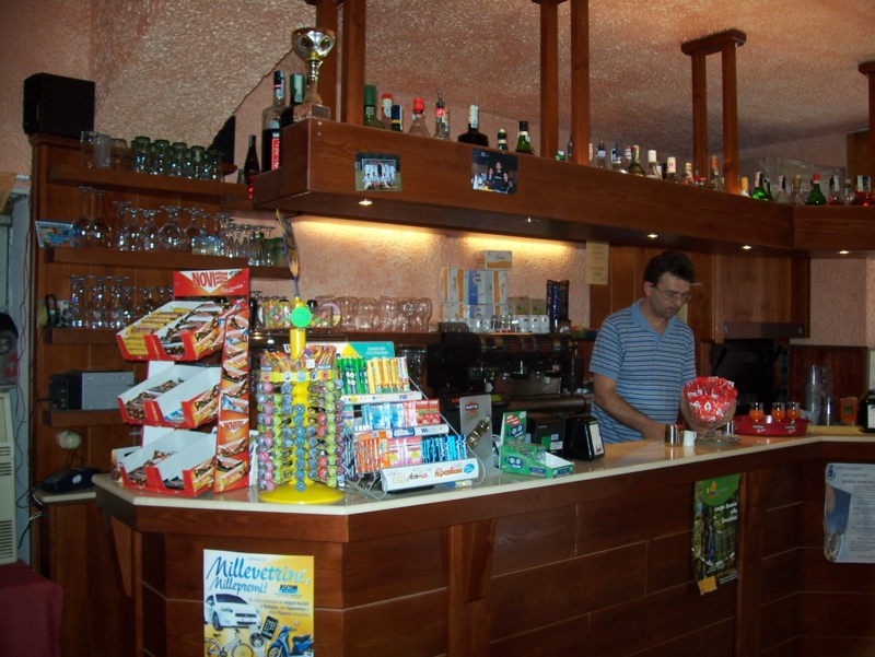  Image name: LocandaLaContea12.jpg 
 width: 800 pixel 
 height: 601 pixel 
 Size: 416545 bytes 
 Click to enlarge 